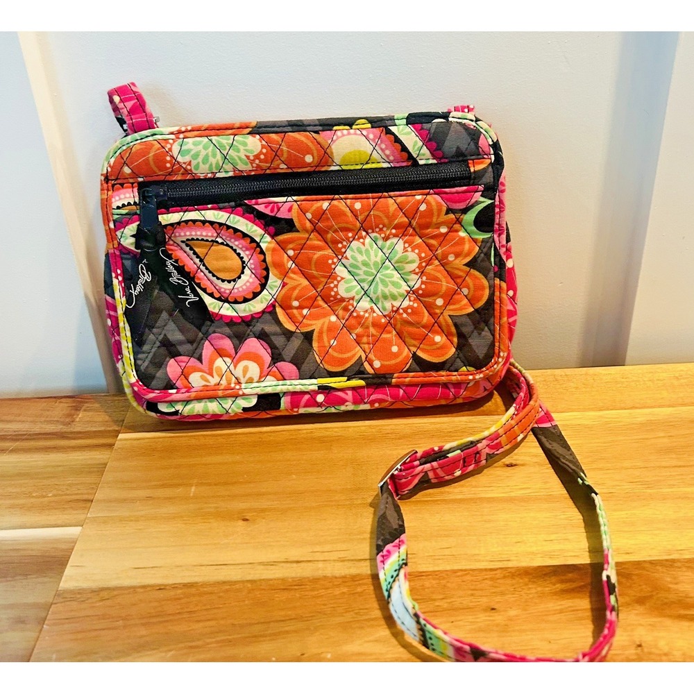 Vera Bradley Ziggy Zinnia Crossbody Bag Retired Floral Boho Quilted Cottagecore
